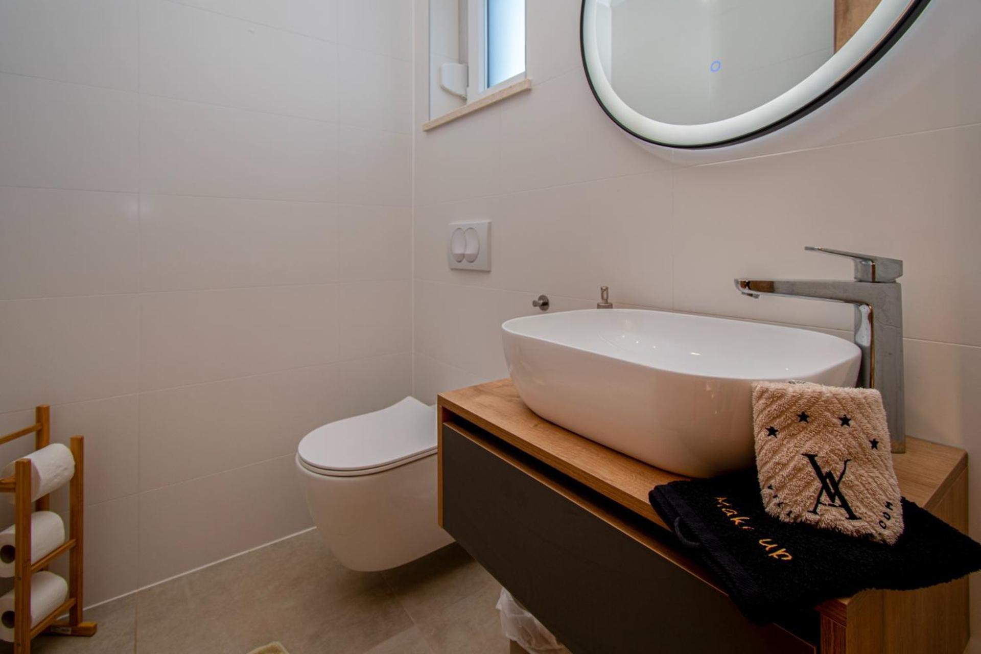 Ajlin Mit Privatem Beheizbarem Pool * Medulin