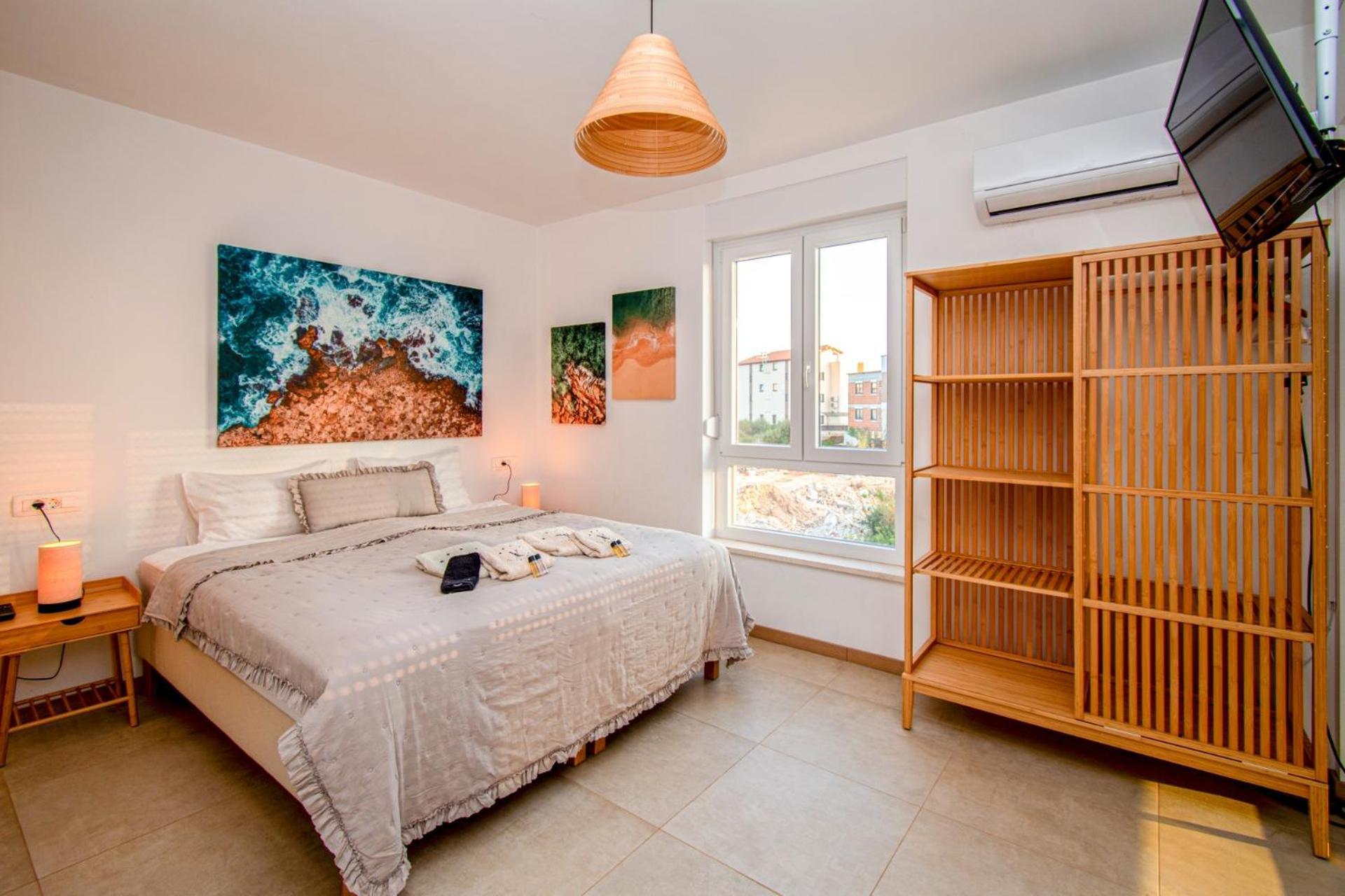 Ajlin Mit Privatem Beheizbarem Pool Villa