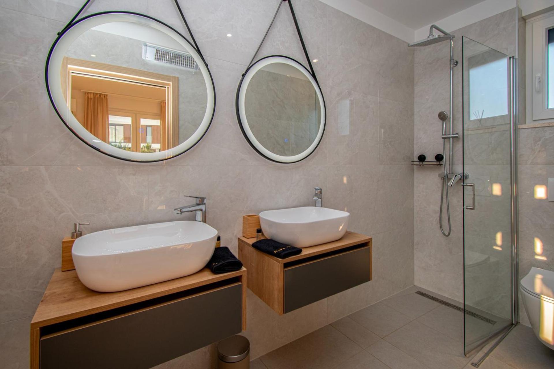 Villa Ajlin Mit Privatem Beheizbarem Pool *