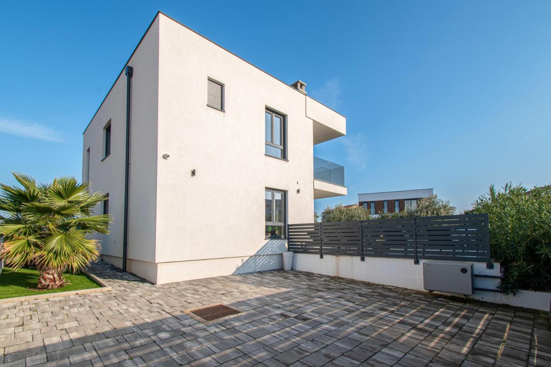 Ajlin Mit Privatem Beheizbarem Pool * Medulin