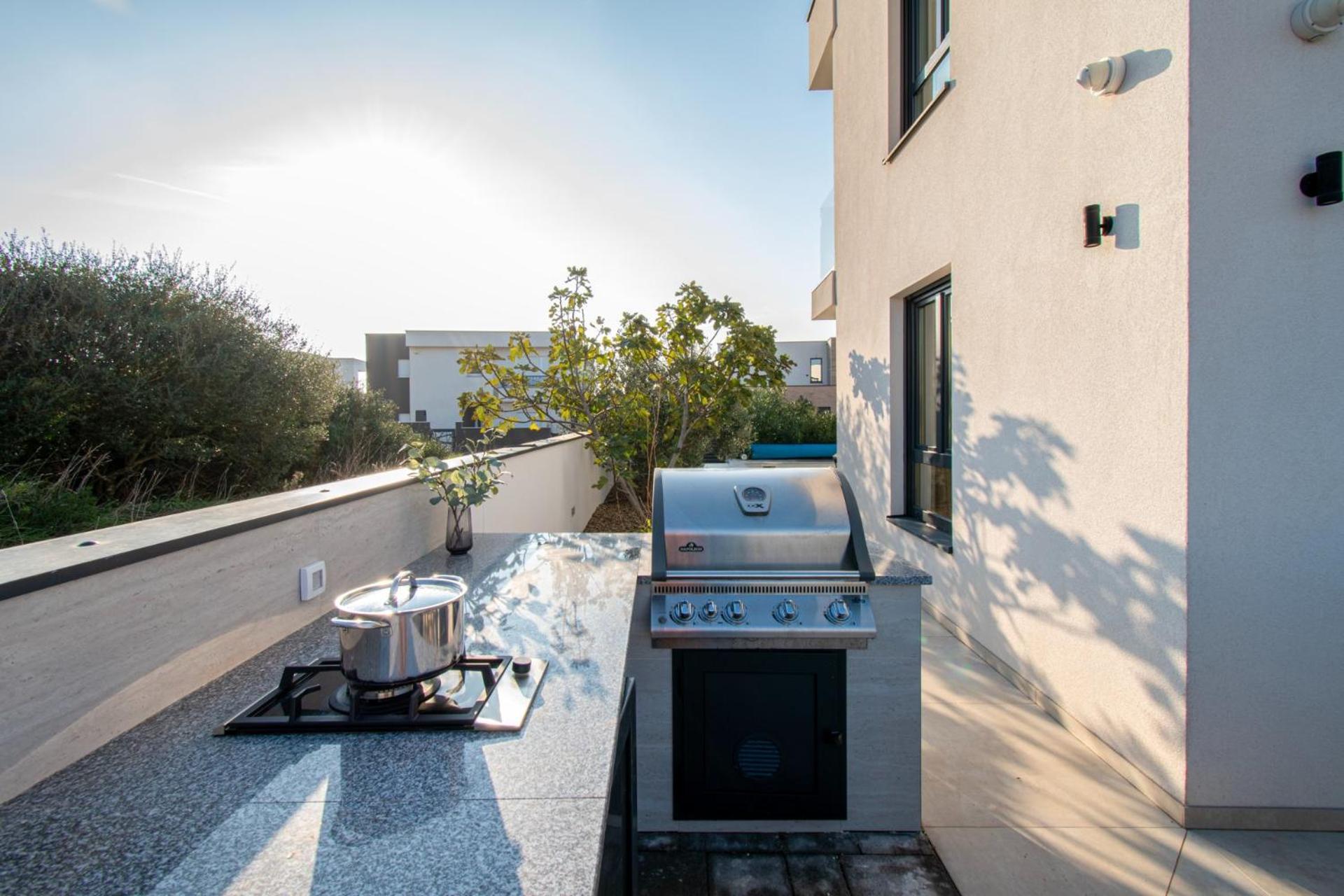 Villa Ajlin Mit Privatem Beheizbarem Pool *