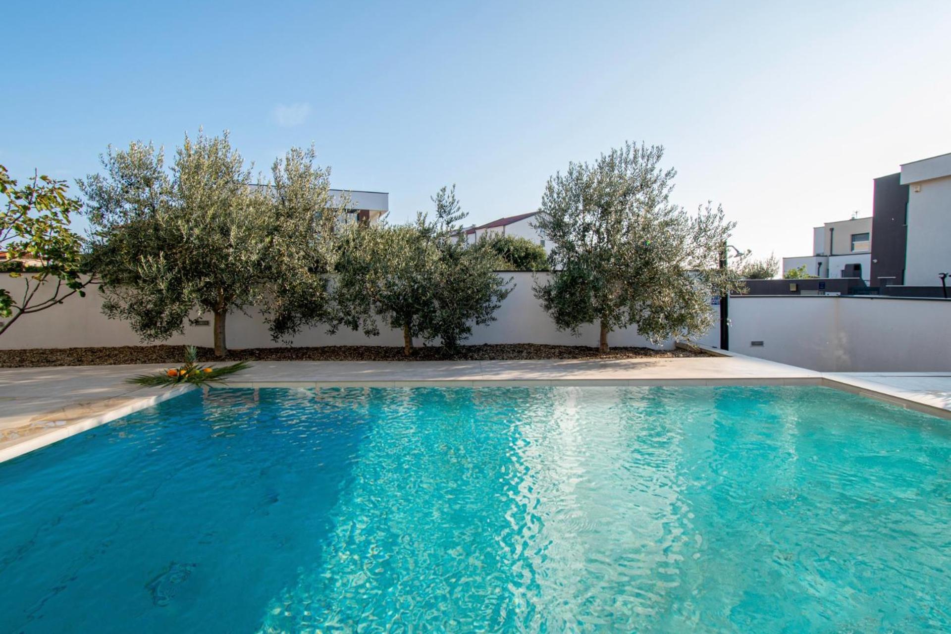 Ajlin Mit Privatem Beheizbarem Pool * Medulin